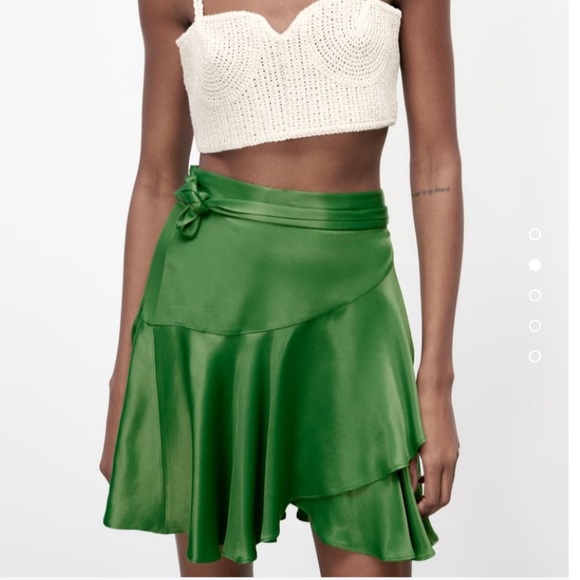Short Zara green wrap skirt - Picture 2 of 5